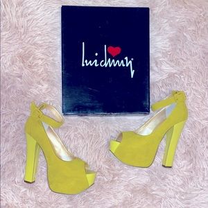 💕Auth💕 Luichiny platform yellow peep toe shoes